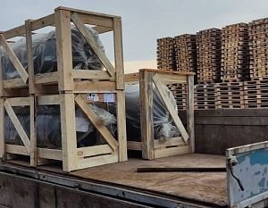 Отгрузка компрессора Remeza СБ4/Ф-500.LB75 и двух ресиверов на мебельное производство